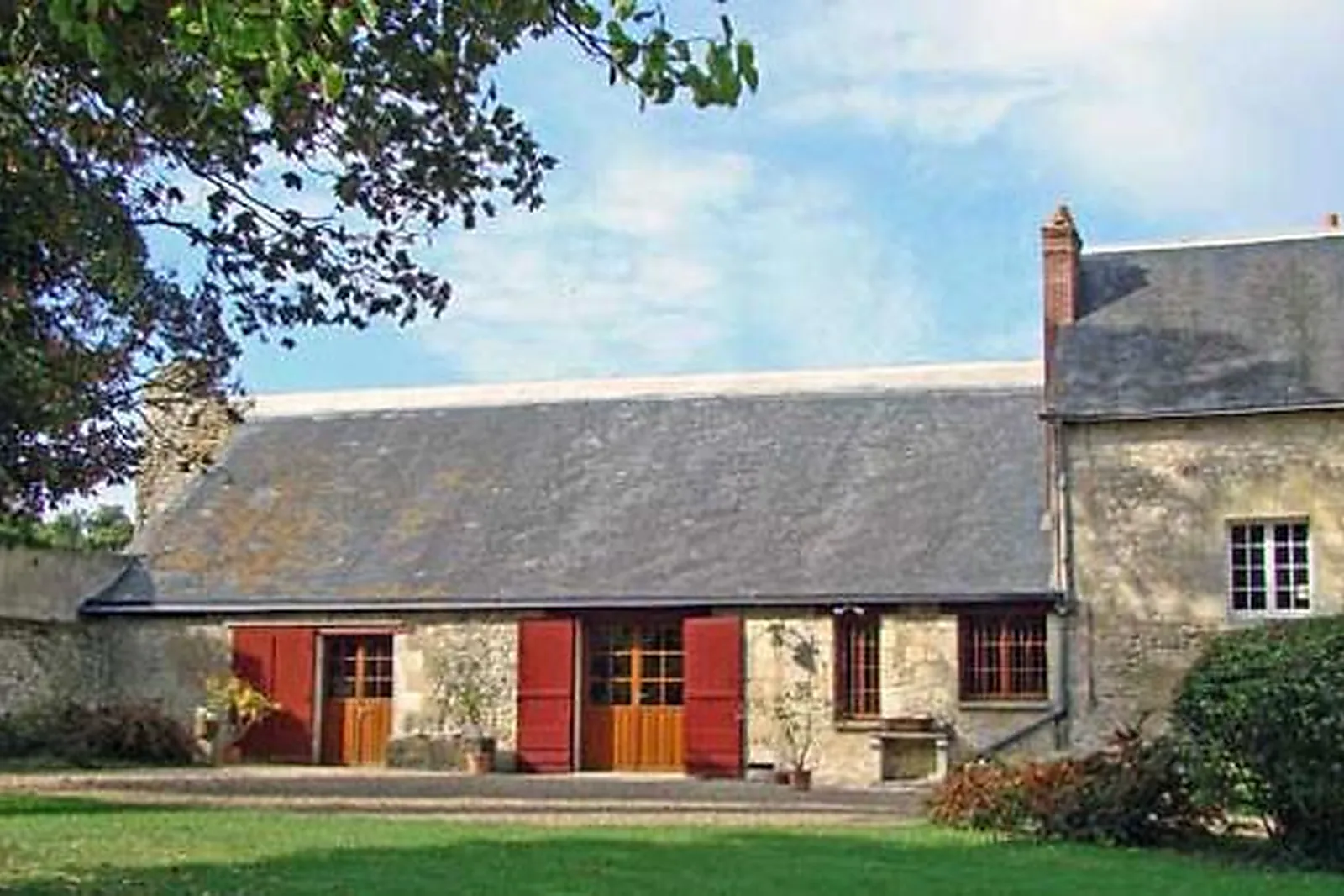 Lieux événementiels, GRANGE DE MESLAY