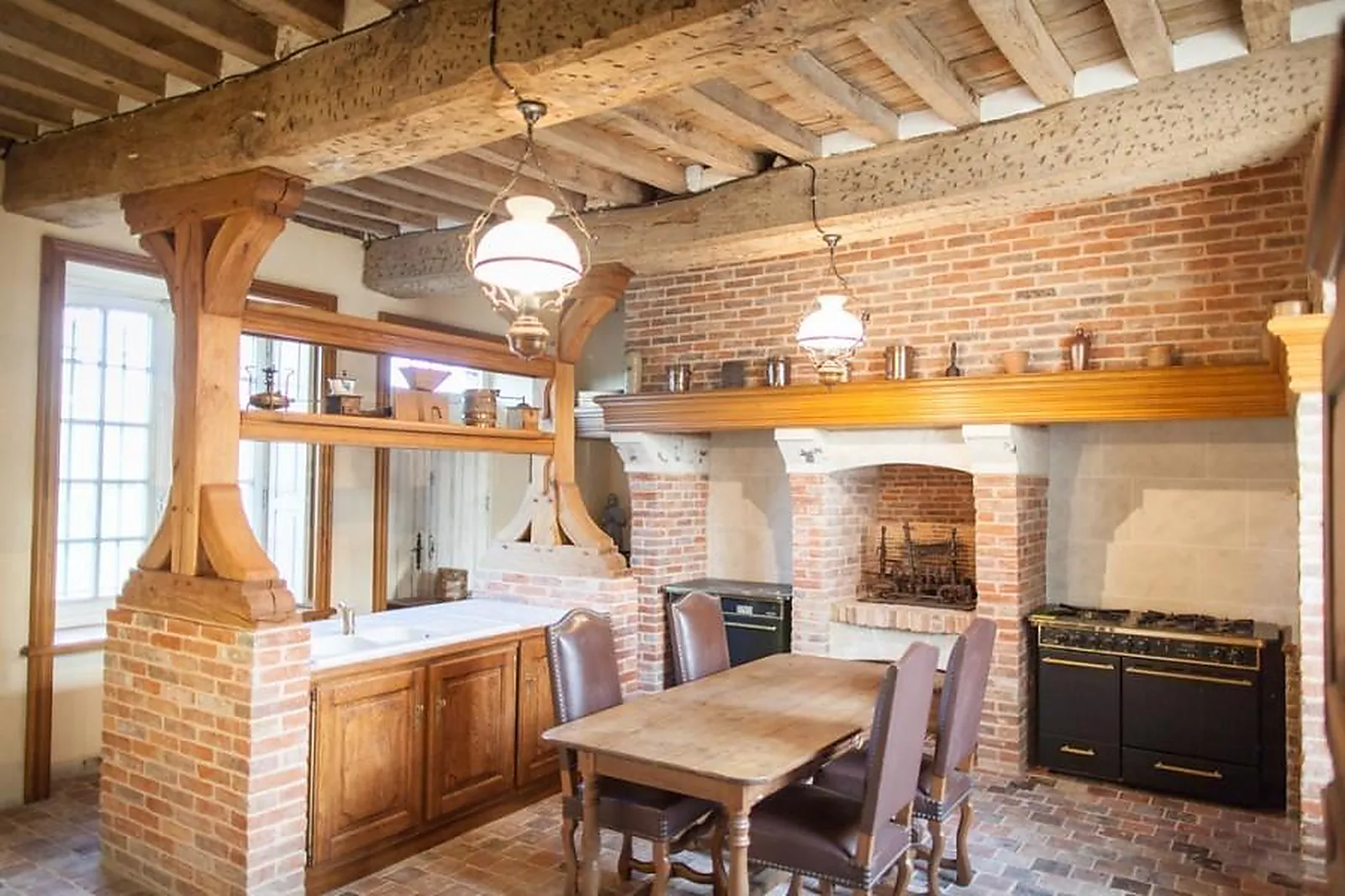 Lieux événementiels, GRANGE DE RENNEVILLE