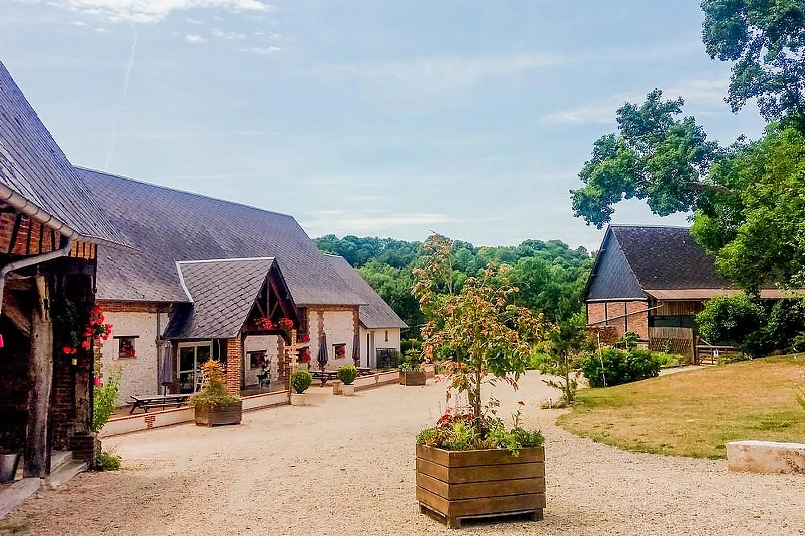 Lieux événementiels, GRANGE DE ROUVILLE