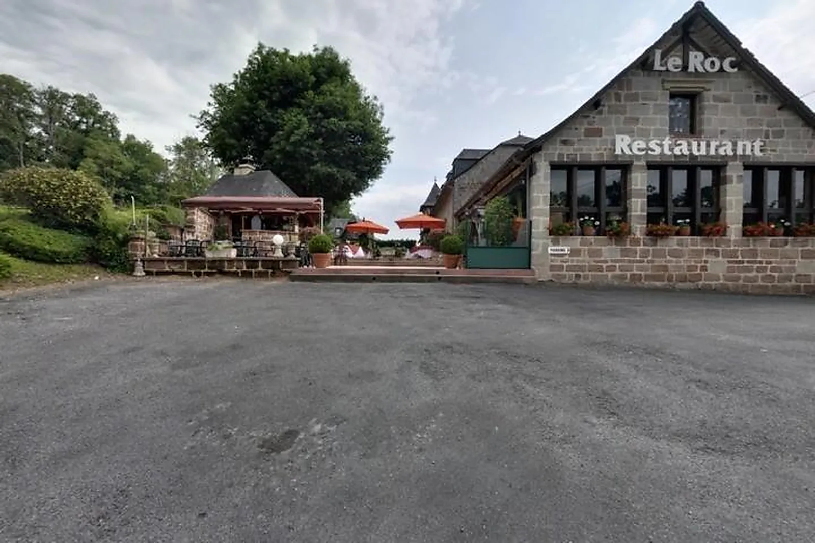 Lieux événementiels, GRANGE DE LA CROIX DU ROC