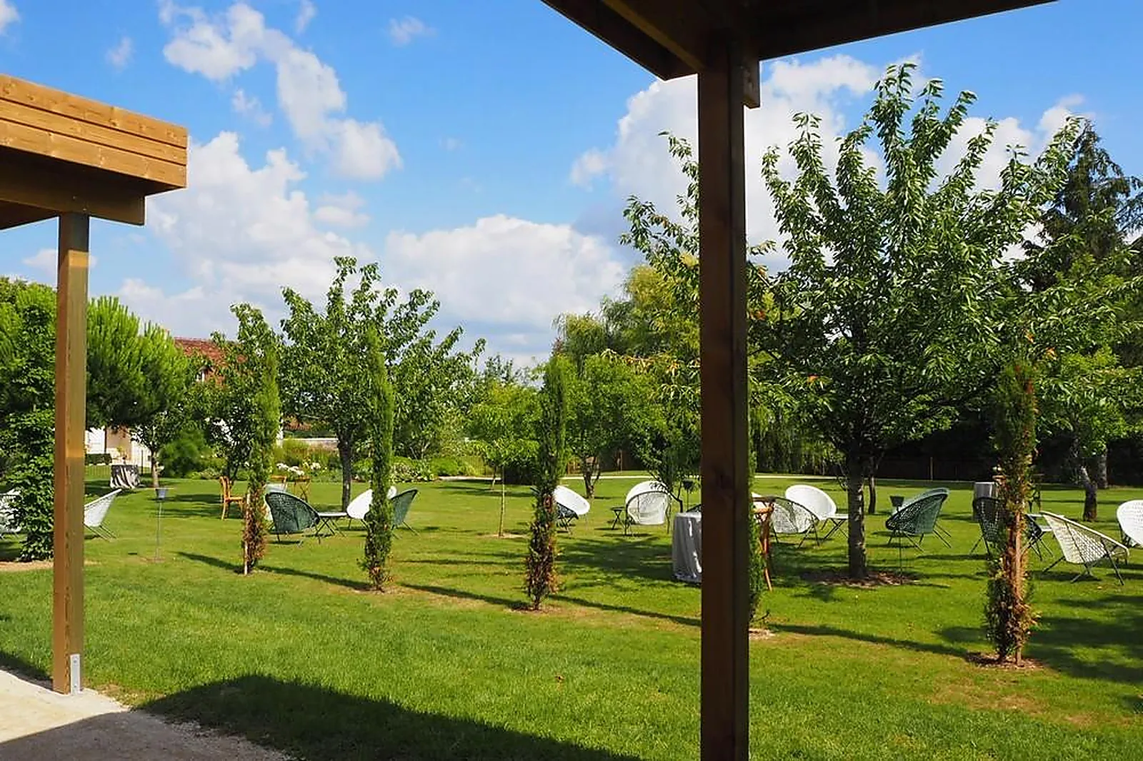 Lieux événementiels, GRANGE DES BARRES