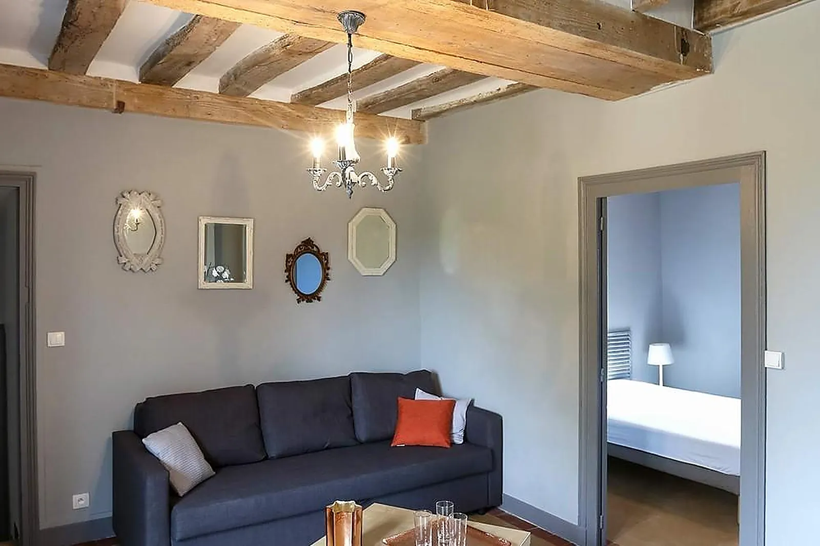 Lieux événementiels, GRANGE DES BARRES