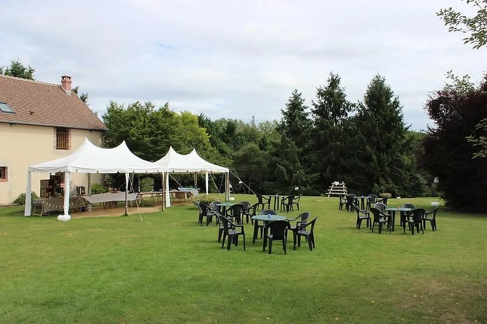 Lieux événementiels, GRANGE DES MERCIERS