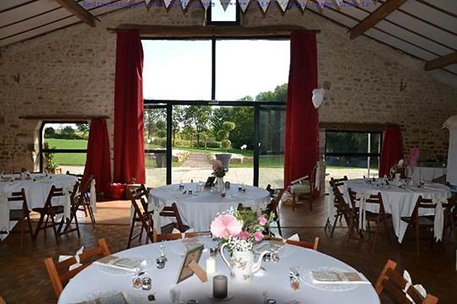 Lieux événementiels, GRANGE DU PRIEURÉ