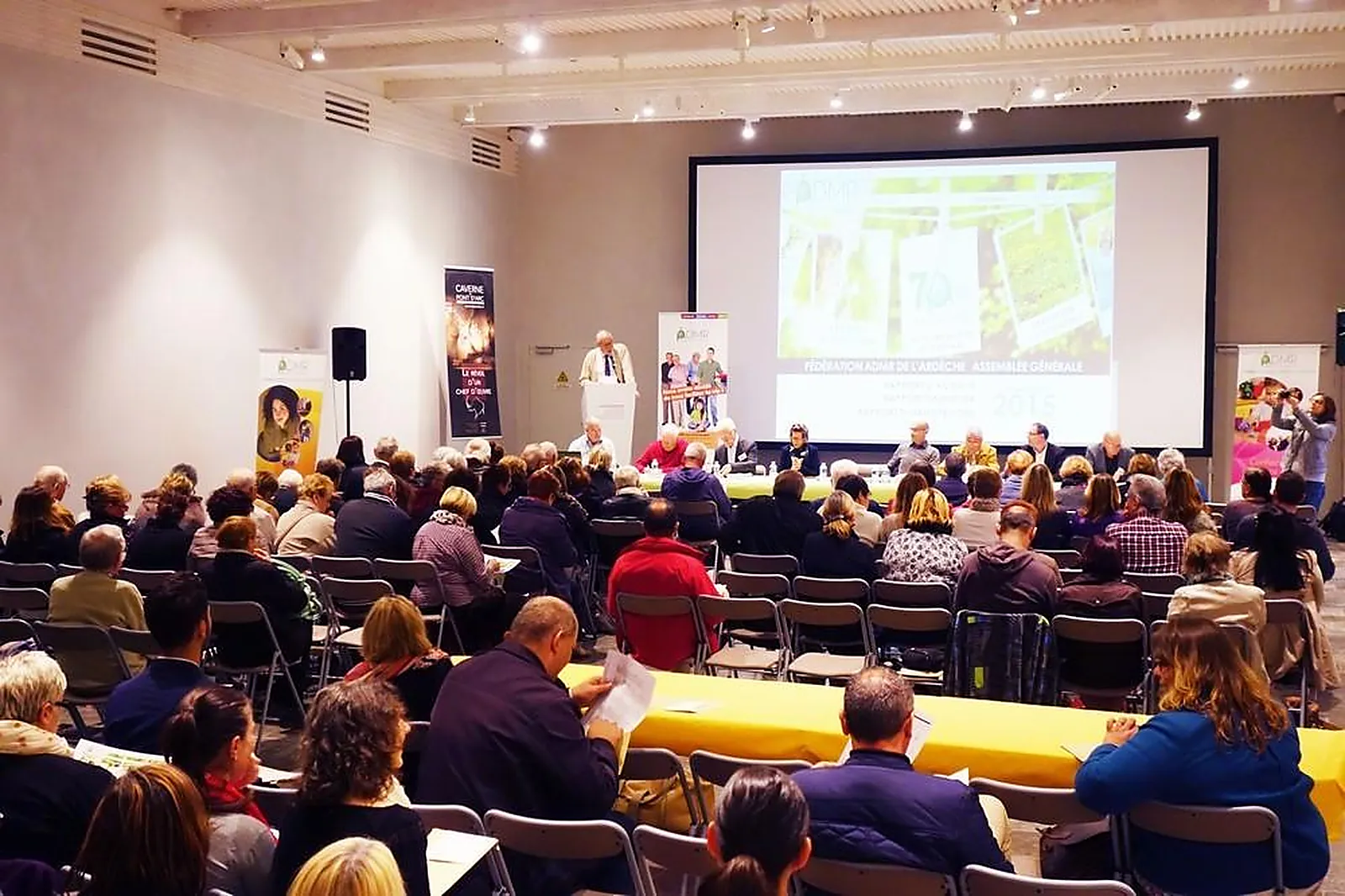 Lieux événementiels, GROTTE CHAUVET 2 ARDÈCHE