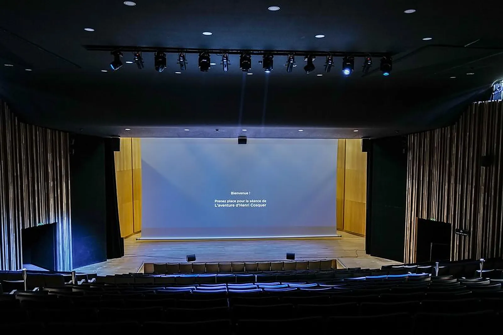 Lieux événementiels, GROTTE COSQUER