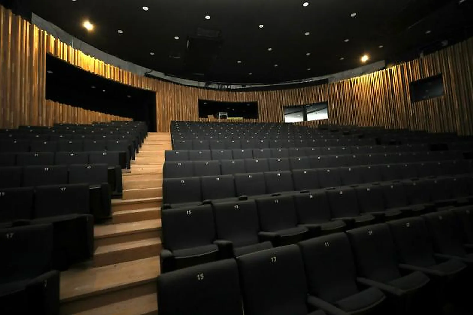 Lieux événementiels, GROTTE COSQUER
