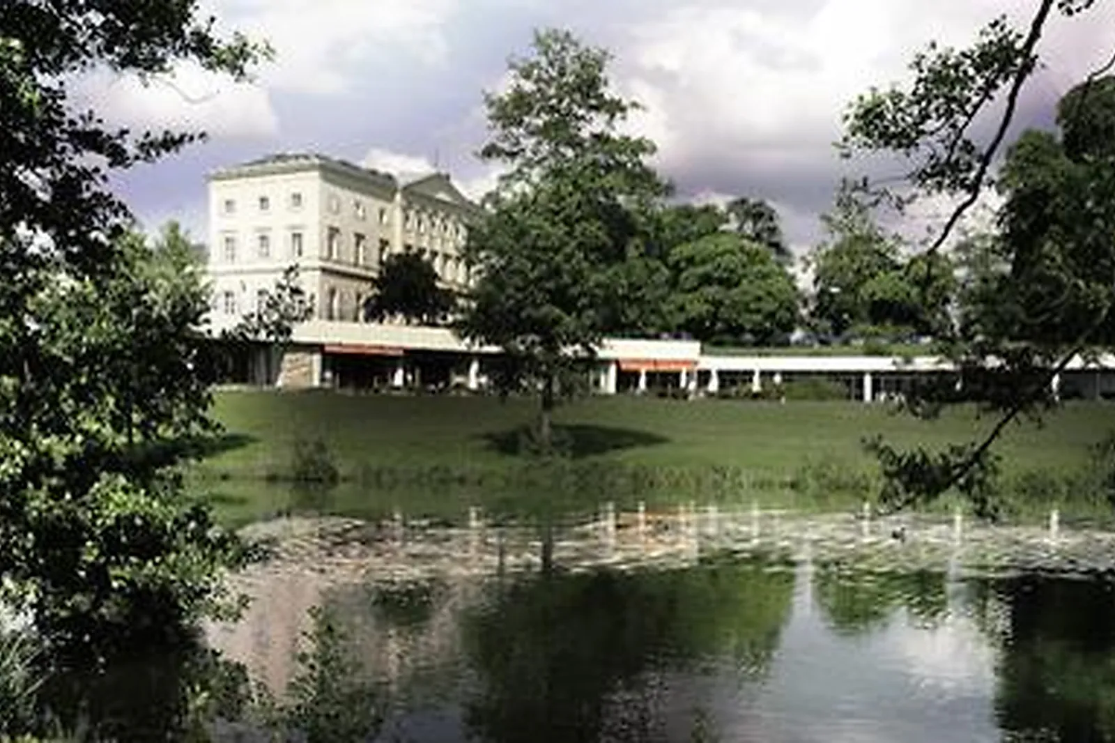 Lieux événementiels, HEC PARIS LE CHÂTEAU