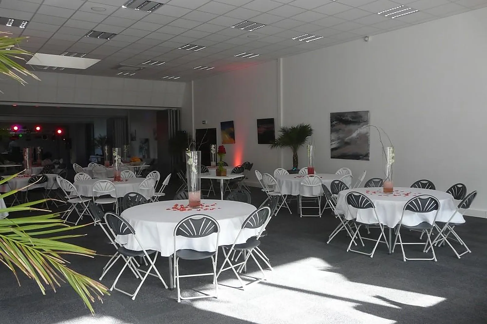 Lieux événementiels, H CENTER