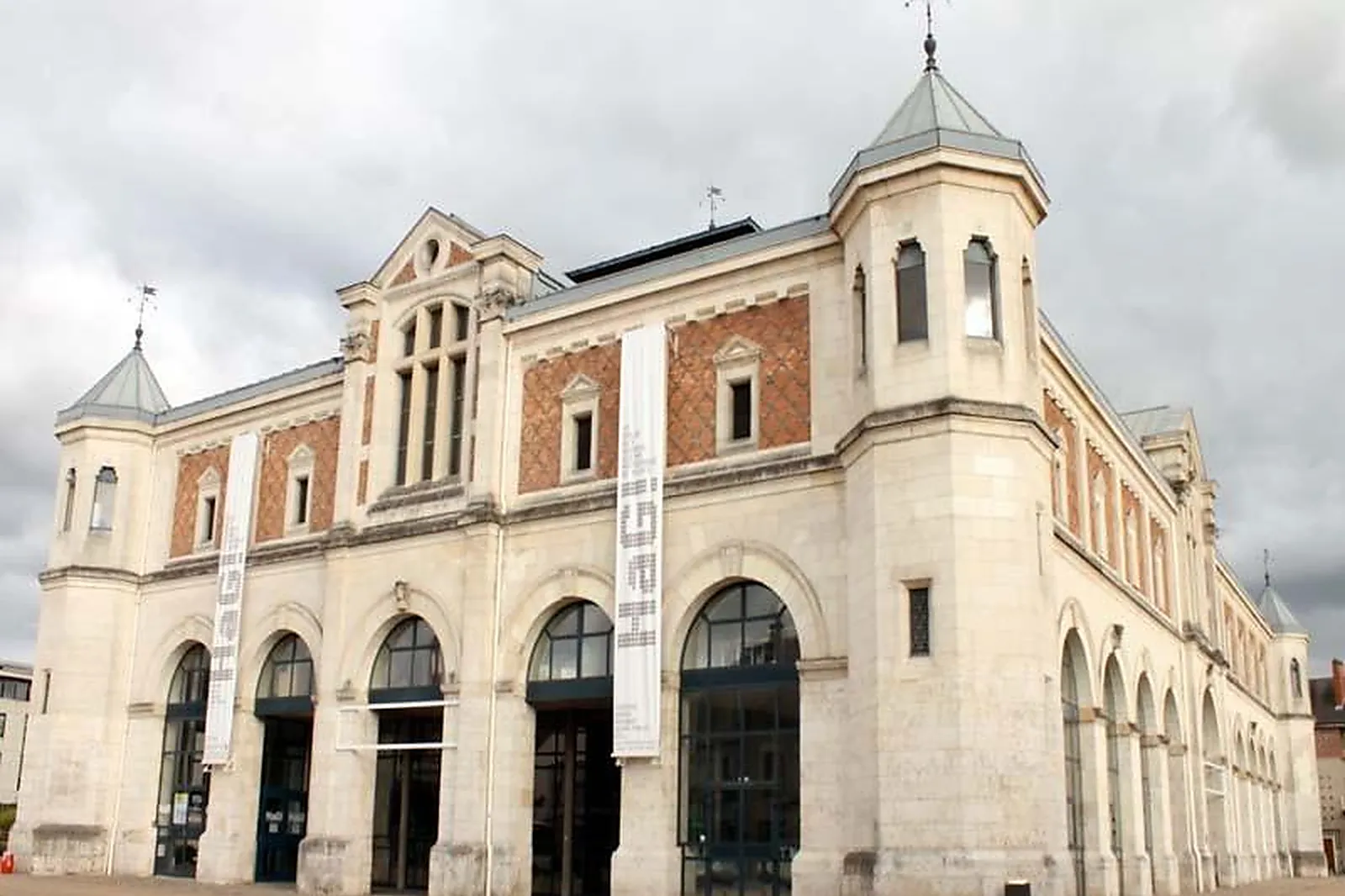 Lieux événementiels, HALLE AUX GRAINS