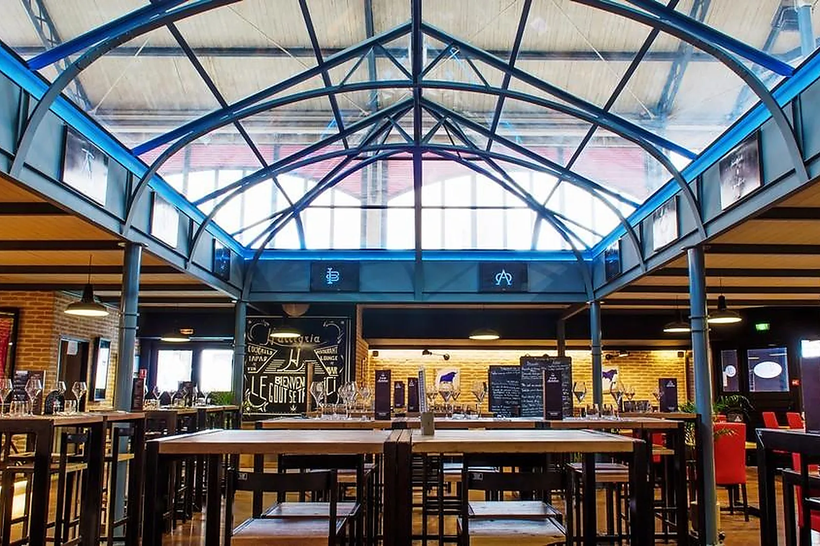 Lieux événementiels, HALLEGRIA