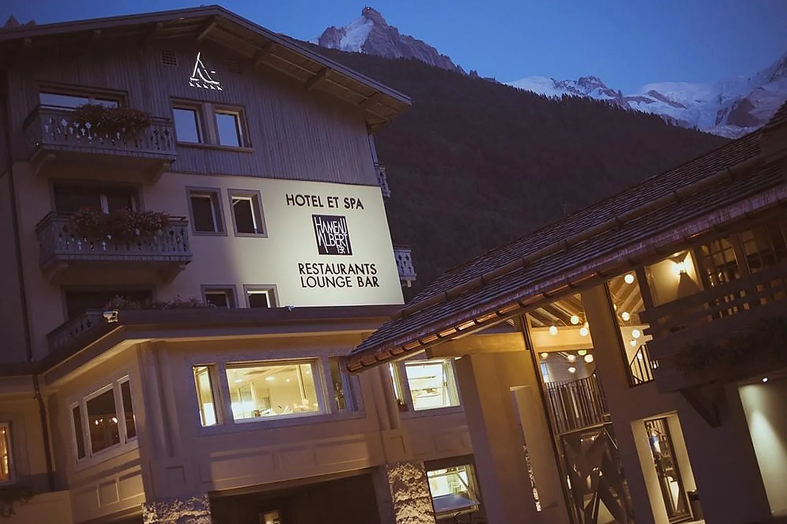 Lieux événementiels, HAMEAU ALBERT IER