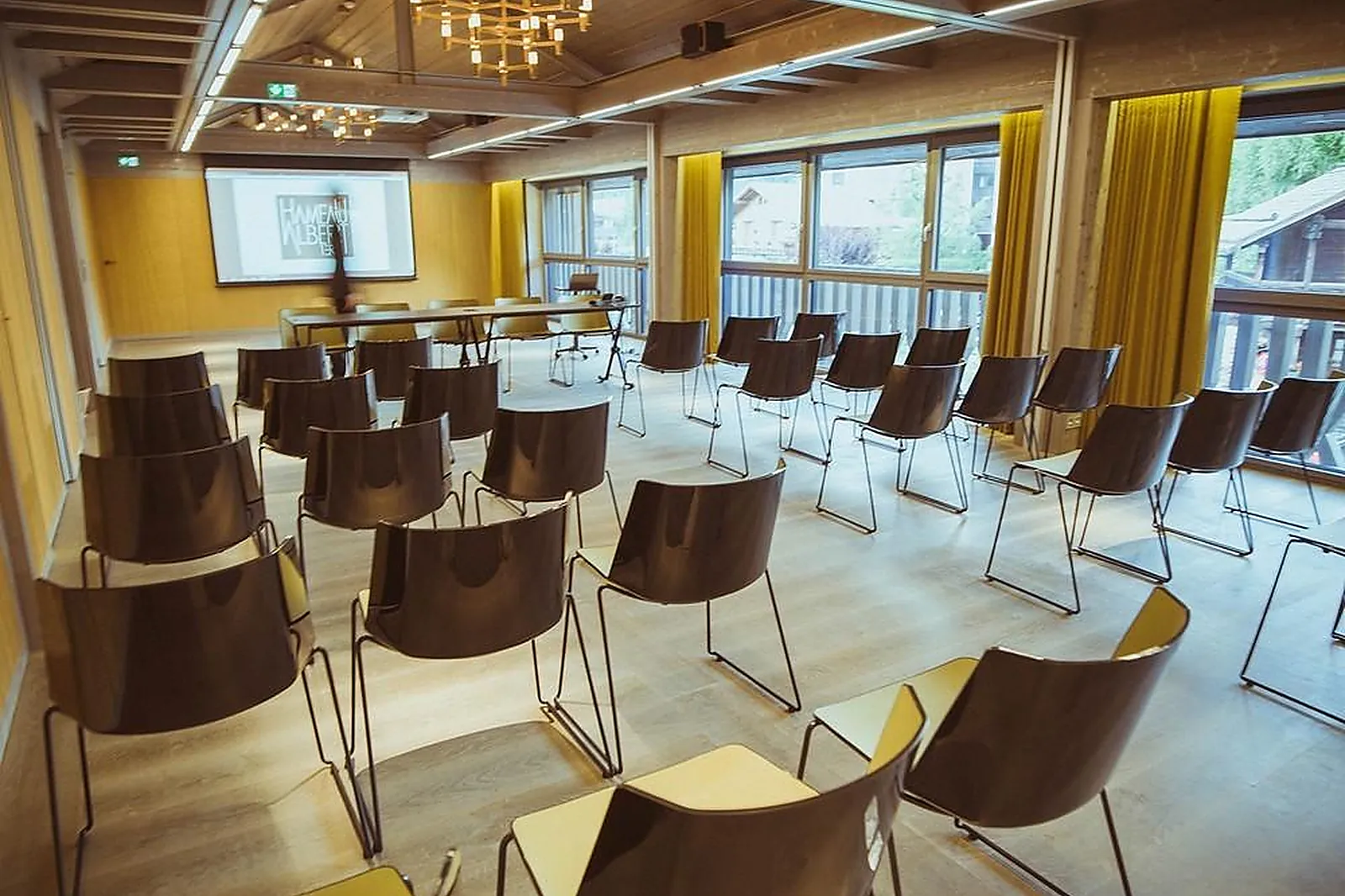 Lieux événementiels, HAMEAU ALBERT IER