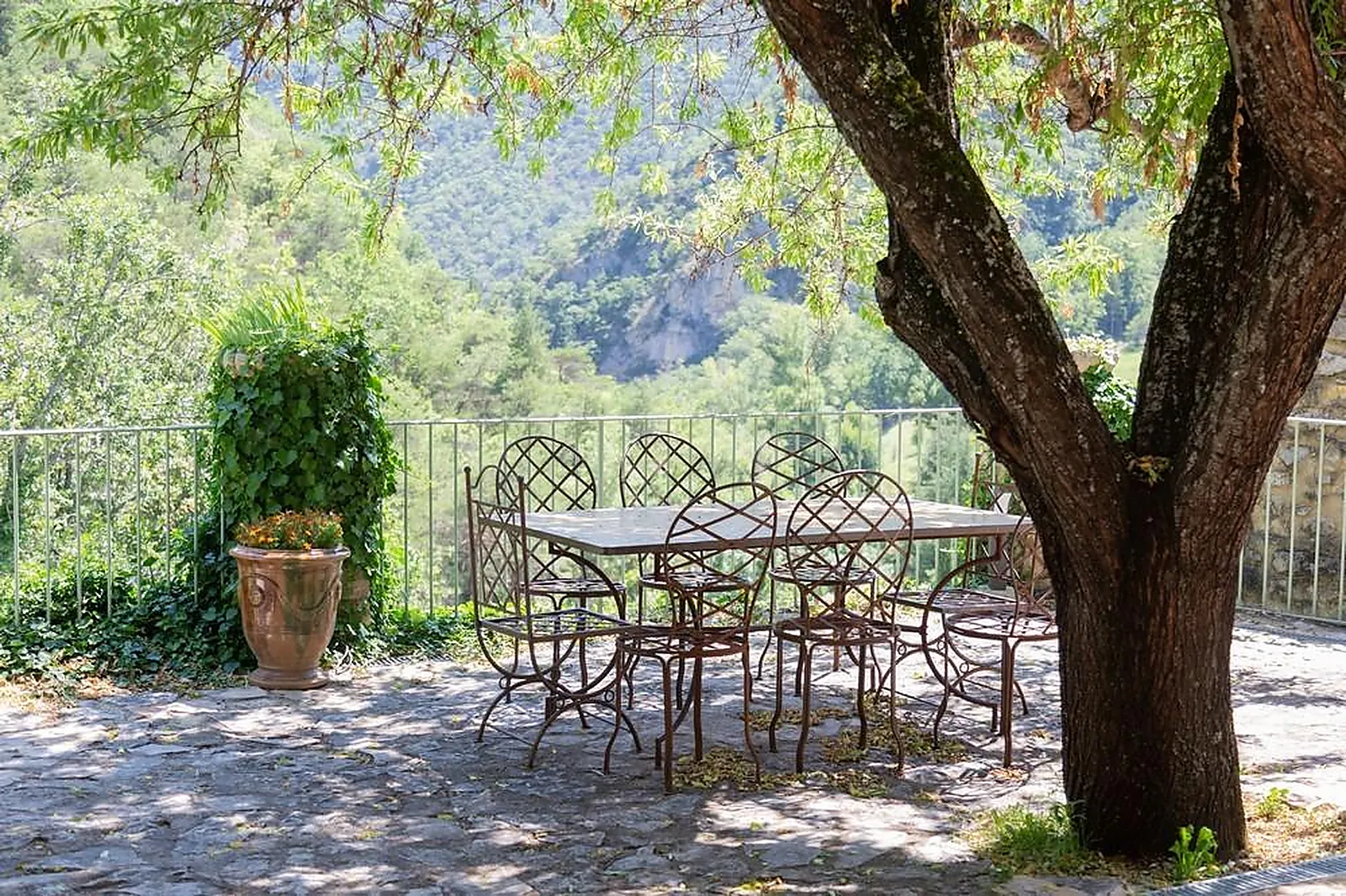 Lieux événementiels, HAMEAU DE VALOUSE