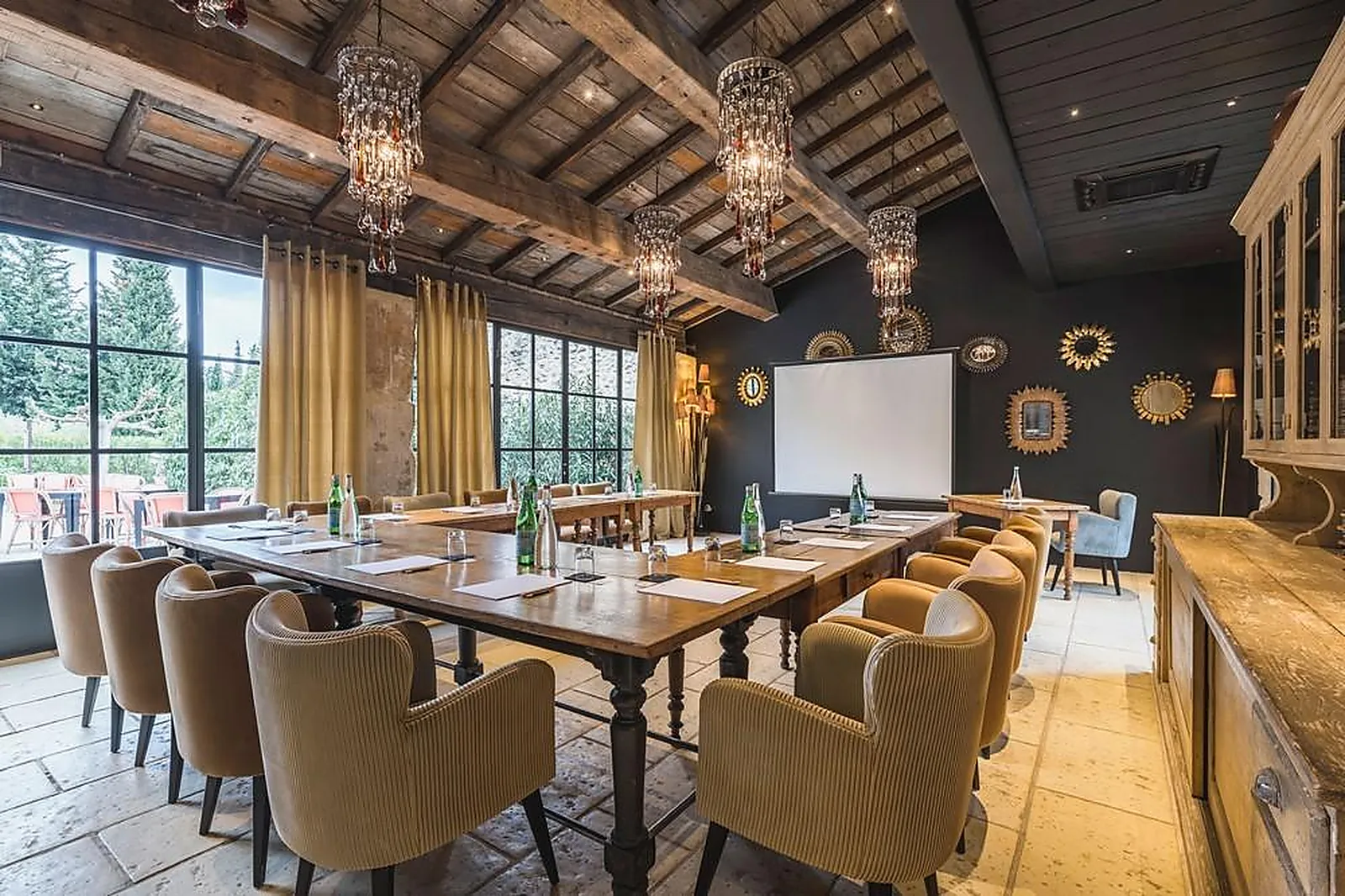 Lieux événementiels, HAMEAU DES BAUX