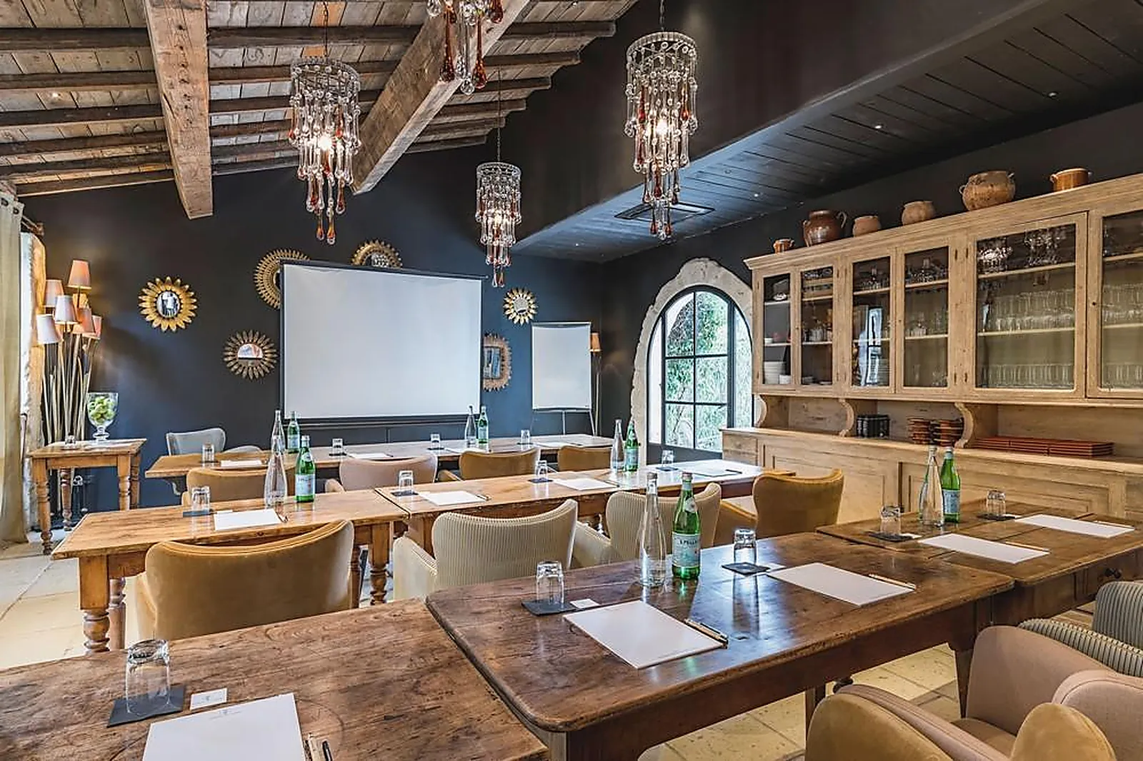 Lieux événementiels, HAMEAU DES BAUX