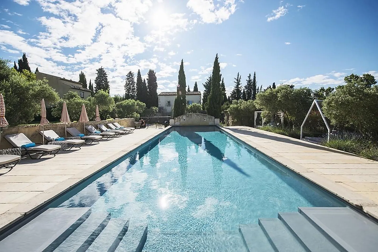 Lieux événementiels, HAMEAU DES BAUX