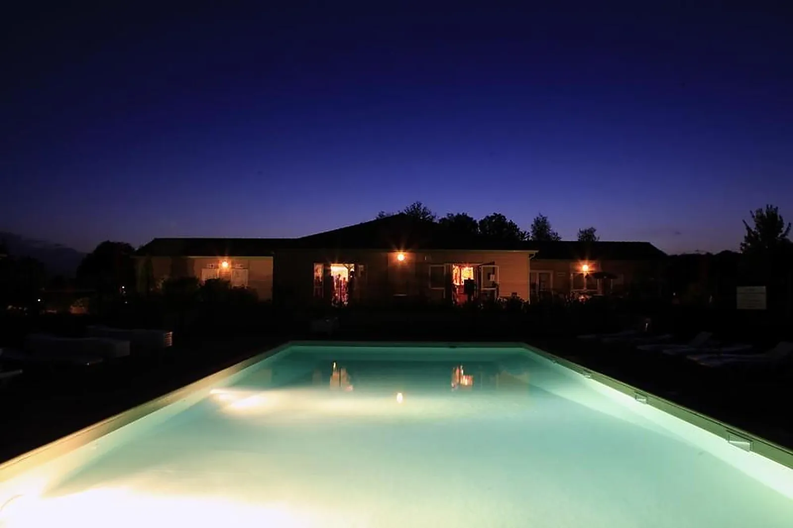 Lieux événementiels, HAMEAUX DE MIEL