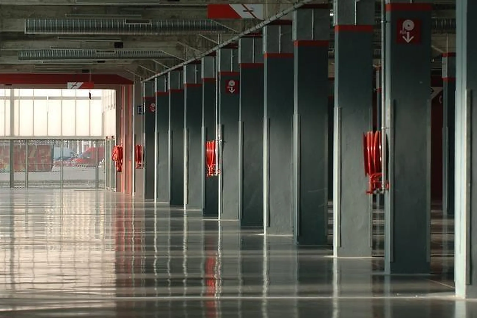 Lieux événementiels, HANGAR 14