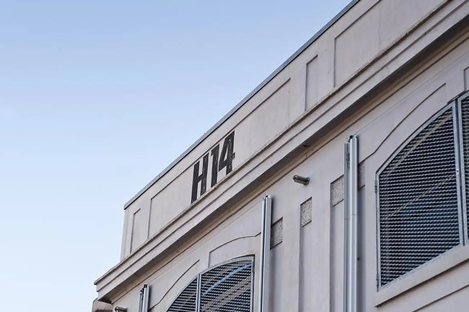 Lieux événementiels, HANGAR 14