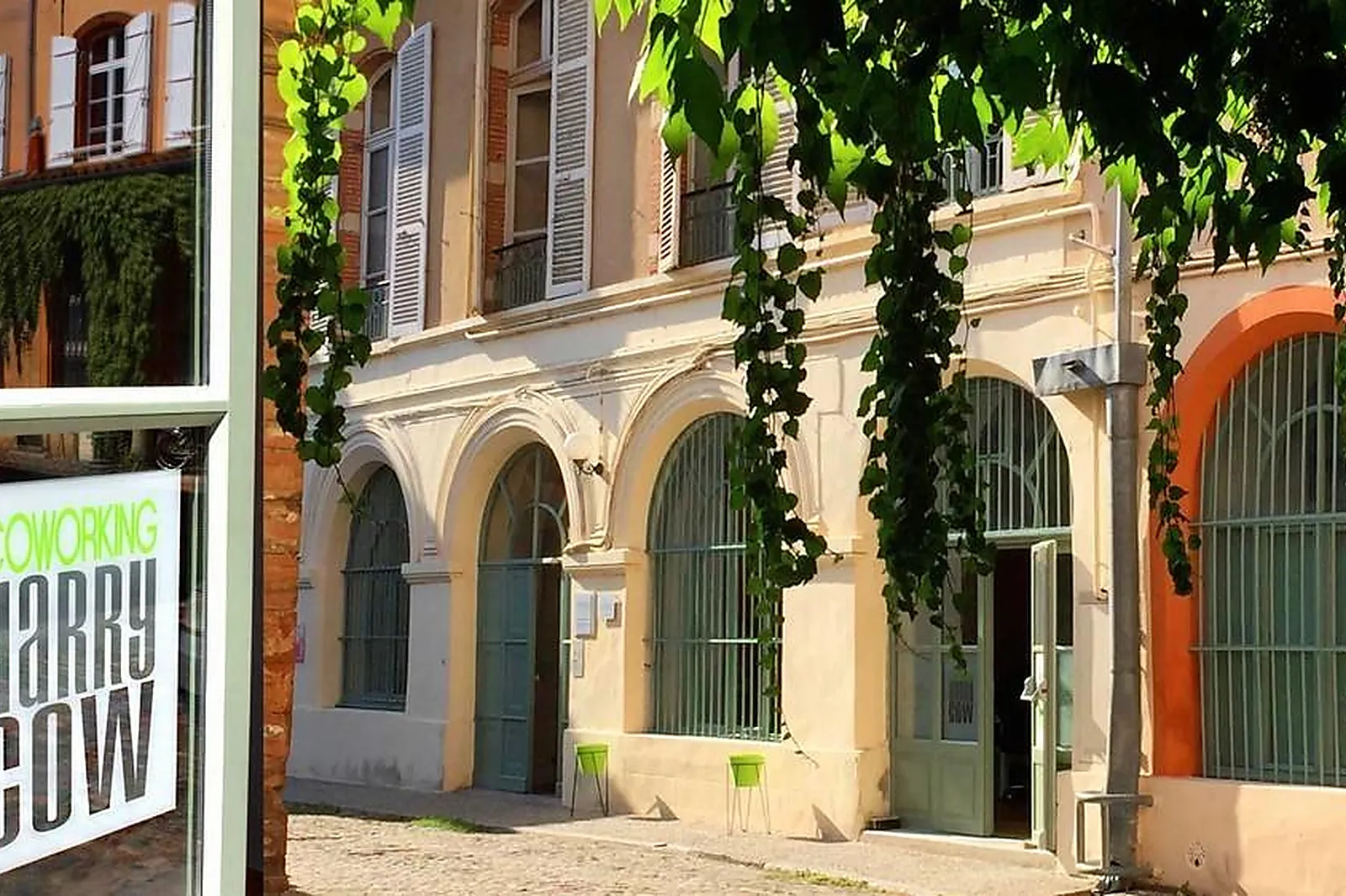 Lieux événementiels, HARRYCOW