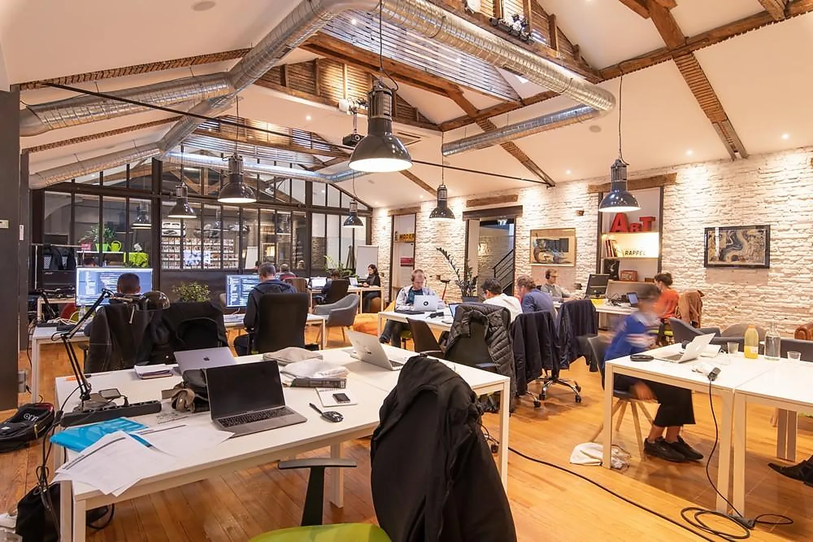 Lieux événementiels, HARRYCOW