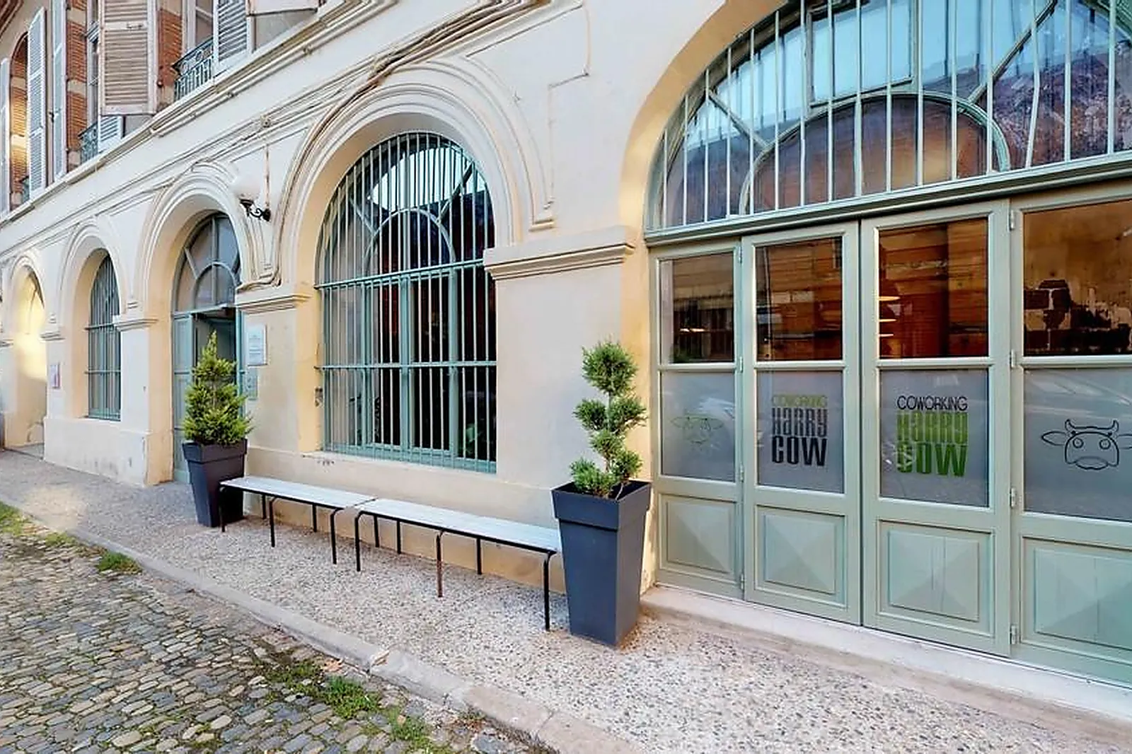 Lieux événementiels, HARRYCOW