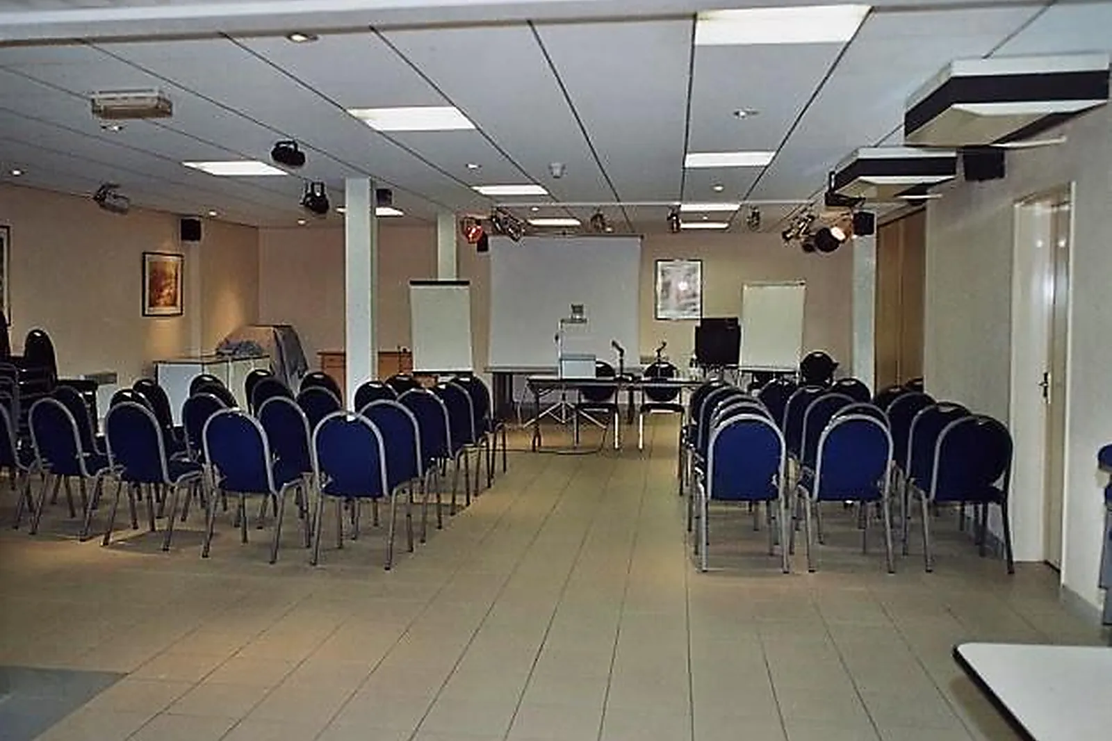 Lieux événementiels, HELIOTEL