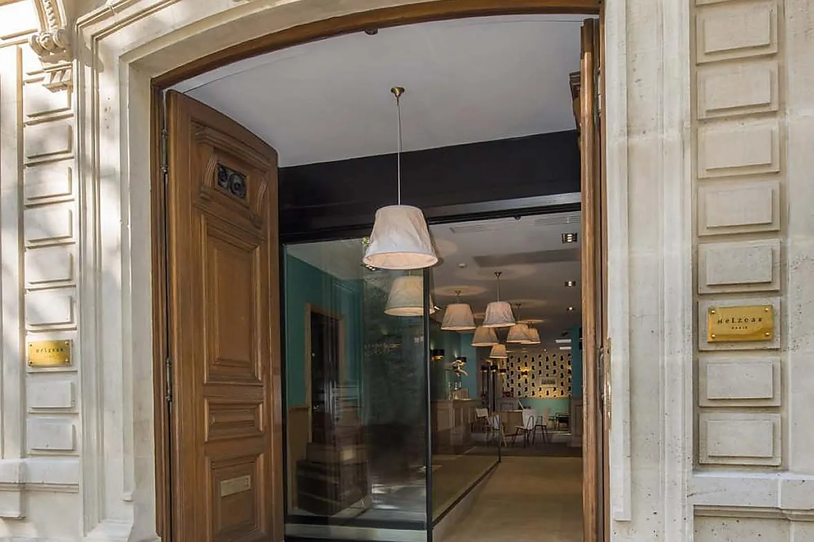 Lieux événementiels, HELZEAR PARIS CHAMPS ELYSÉES