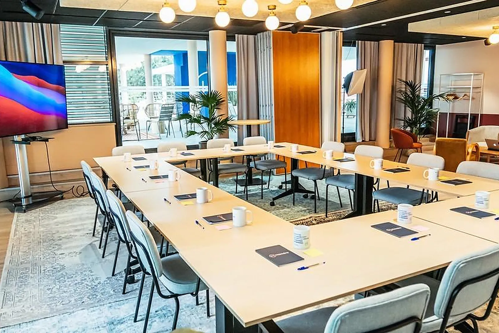 Lieux événementiels, HÉMÉRA RAVEZIES