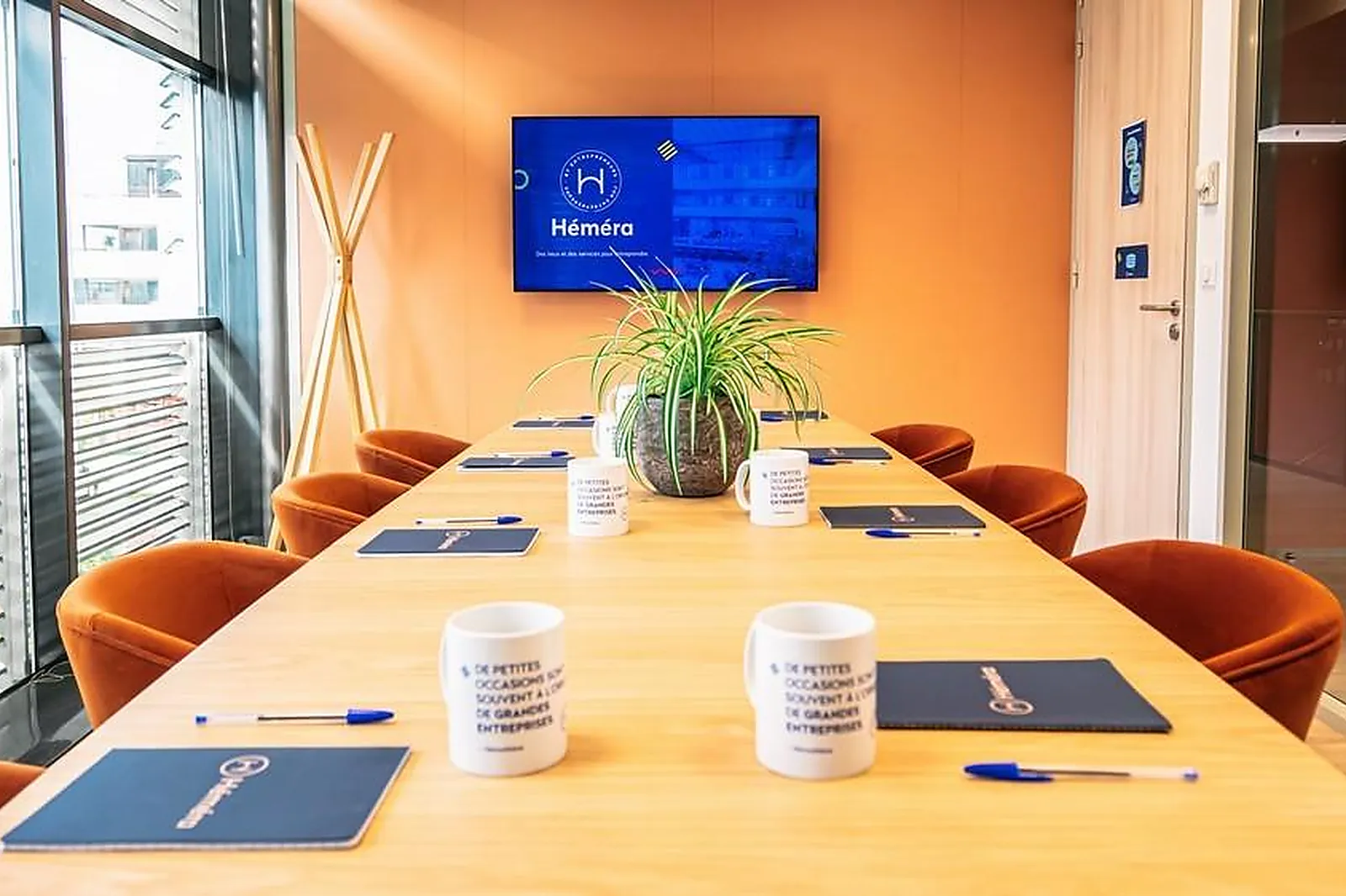 Lieux événementiels, HÉMÉRA RAVEZIES