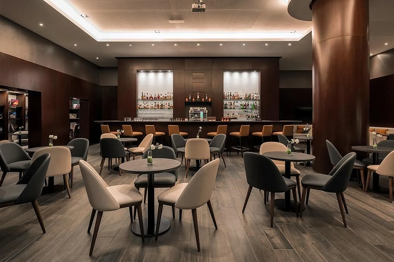 Lieux événementiels, HILTON EVIAN LES BAINS