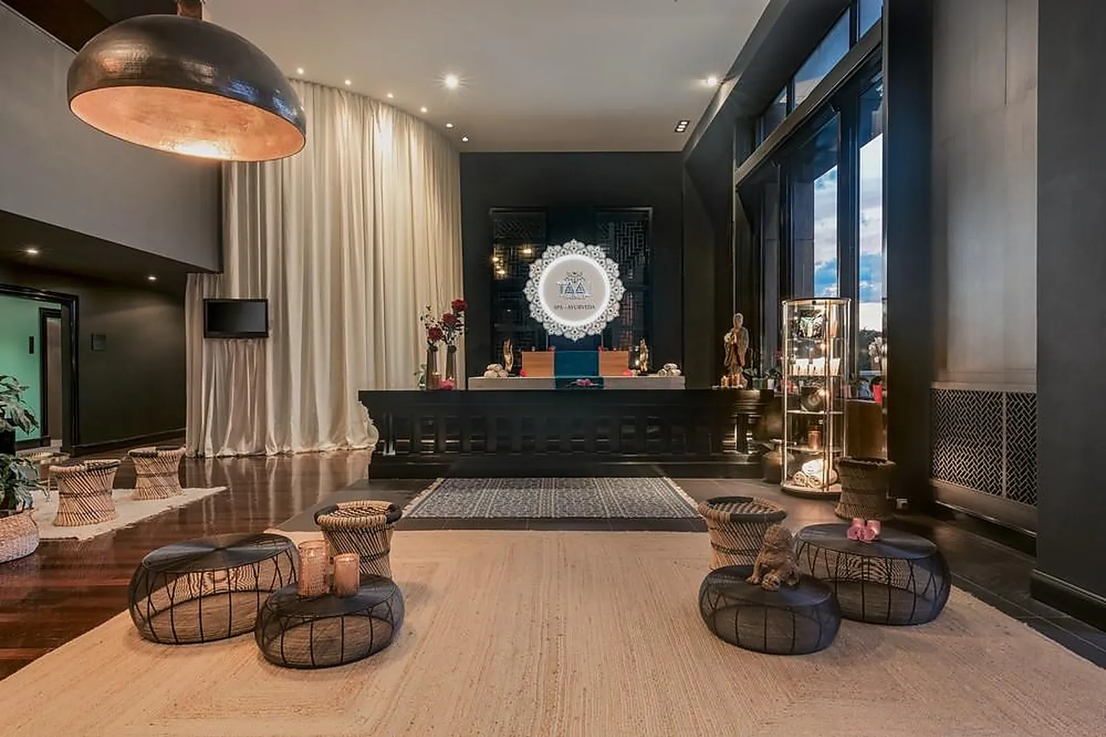 Lieux événementiels, HILTON EVIAN LES BAINS