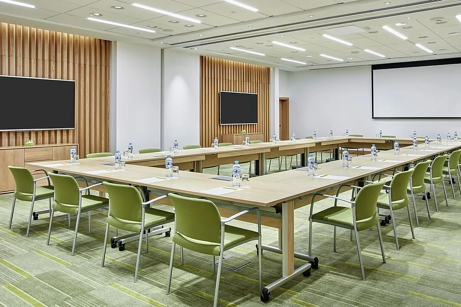 Lieux événementiels, HILTON GARDEN INN MASSY