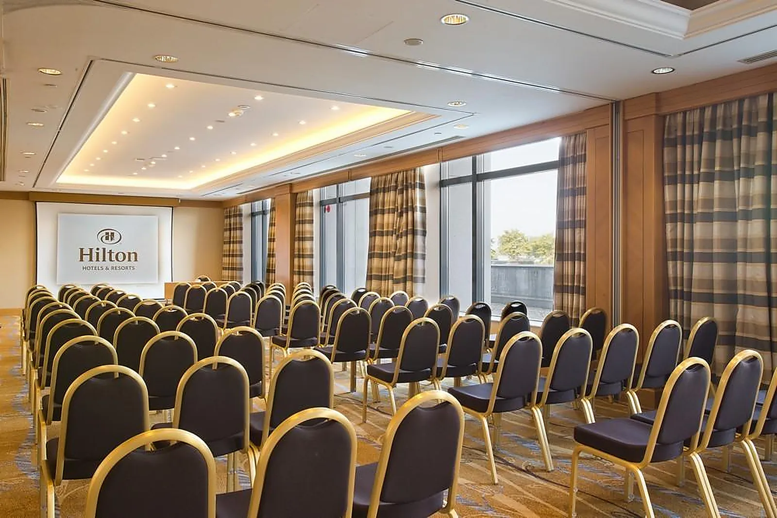 Lieux événementiels, HILTON PARIS CHARLES DE GAULLE AIRPORT