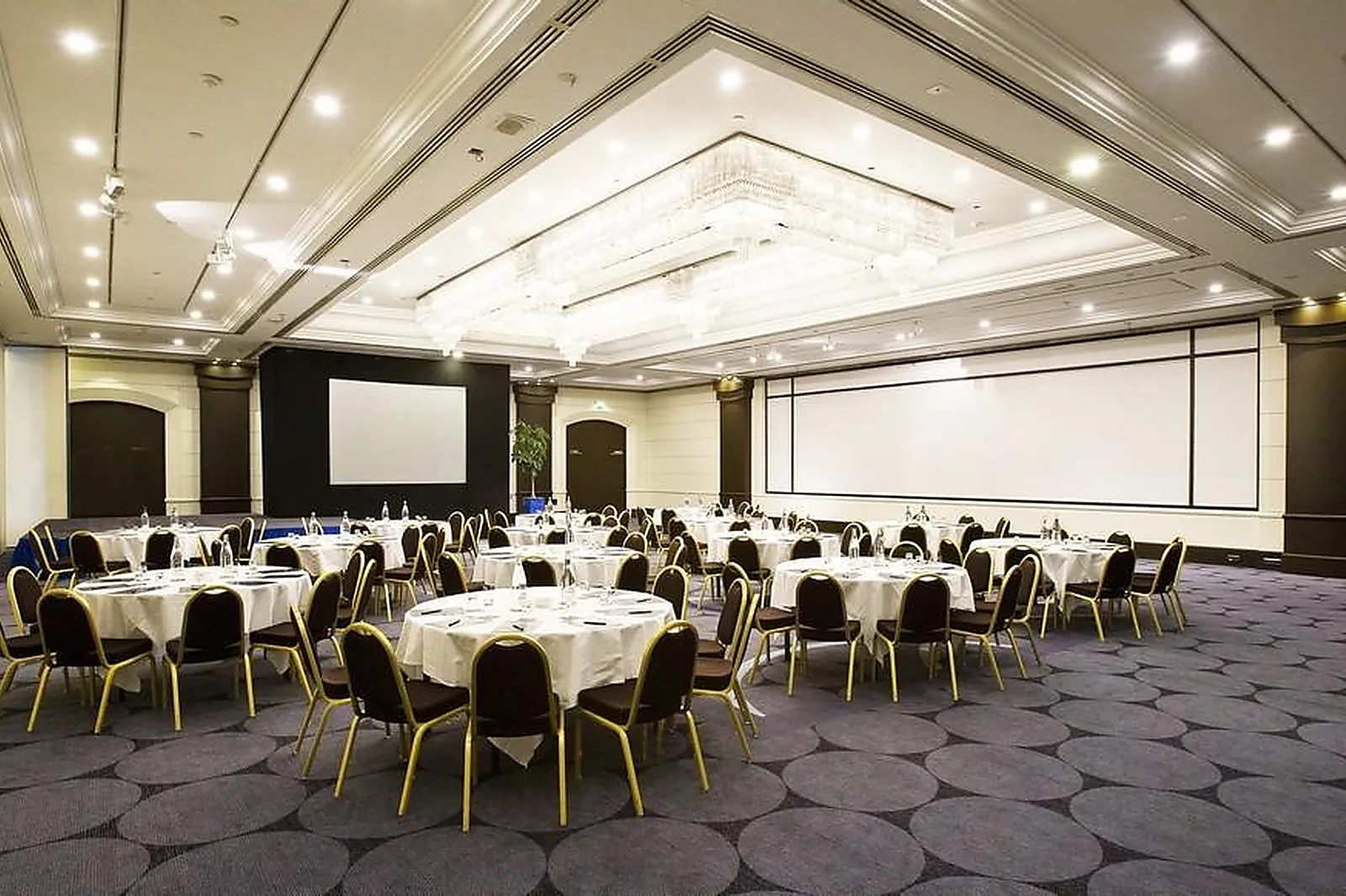 Lieux événementiels, HILTON PARIS CHARLES DE GAULLE AIRPORT