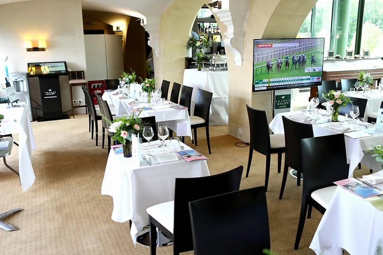 Lieux événementiels, HIPPODROME DE CHANTILLY