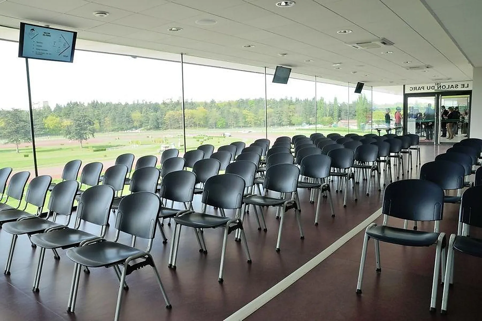 Lieux événementiels, HIPPODROME DE PARILLY