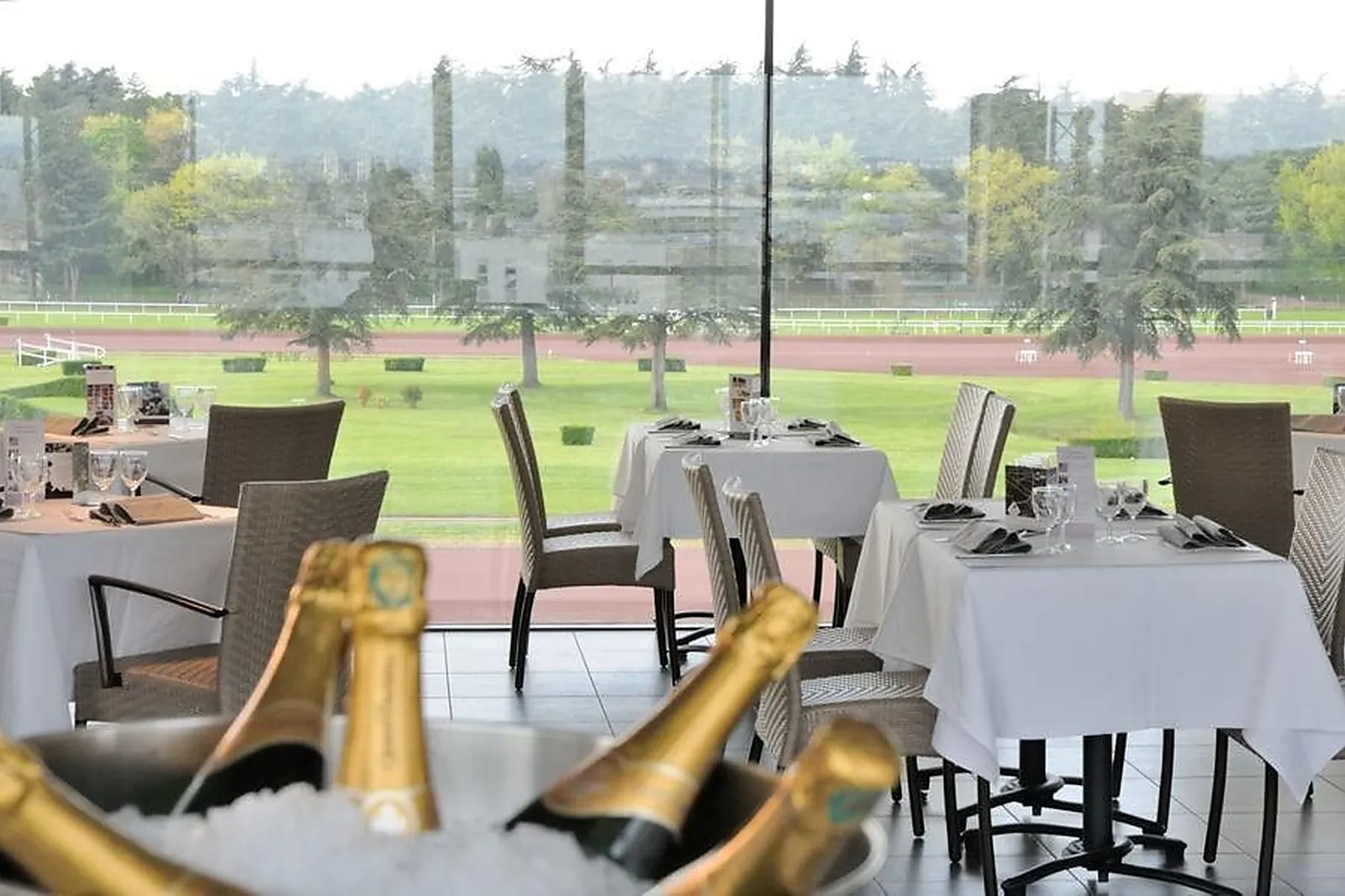 Lieux événementiels, HIPPODROME DE PARILLY