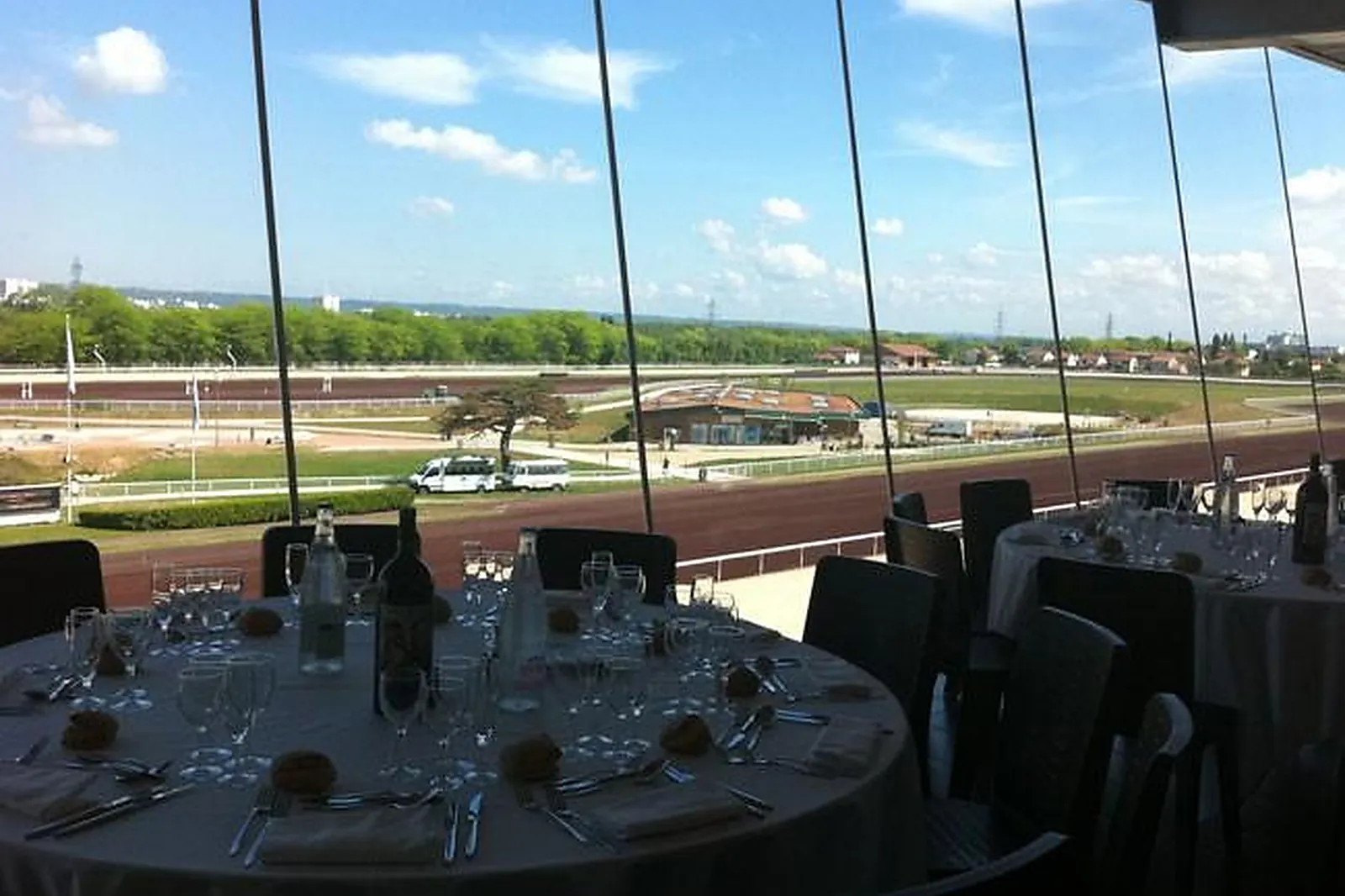 Lieux événementiels, HIPPODROME DE LA SOIE