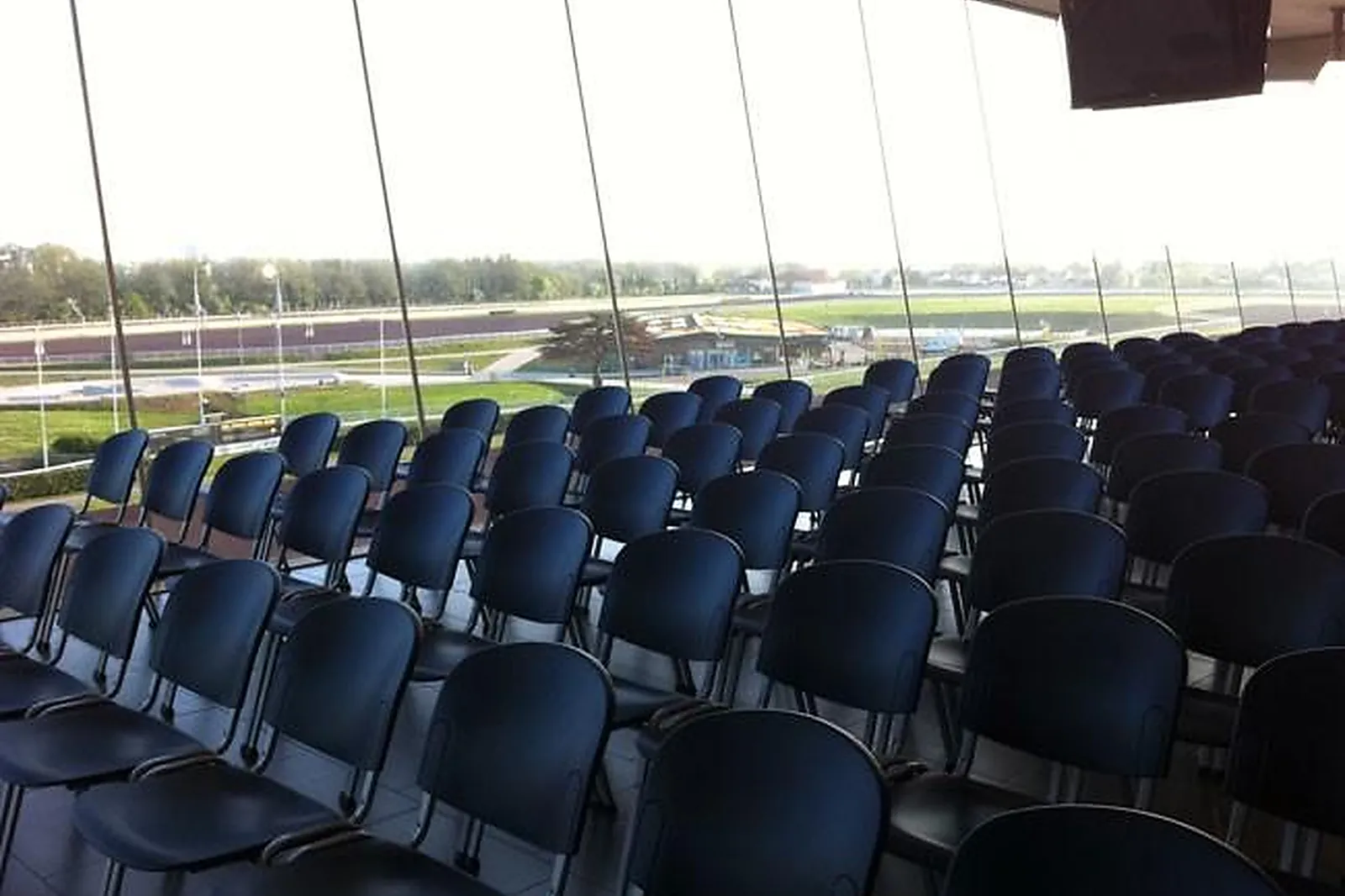 Lieux événementiels, HIPPODROME DE LA SOIE