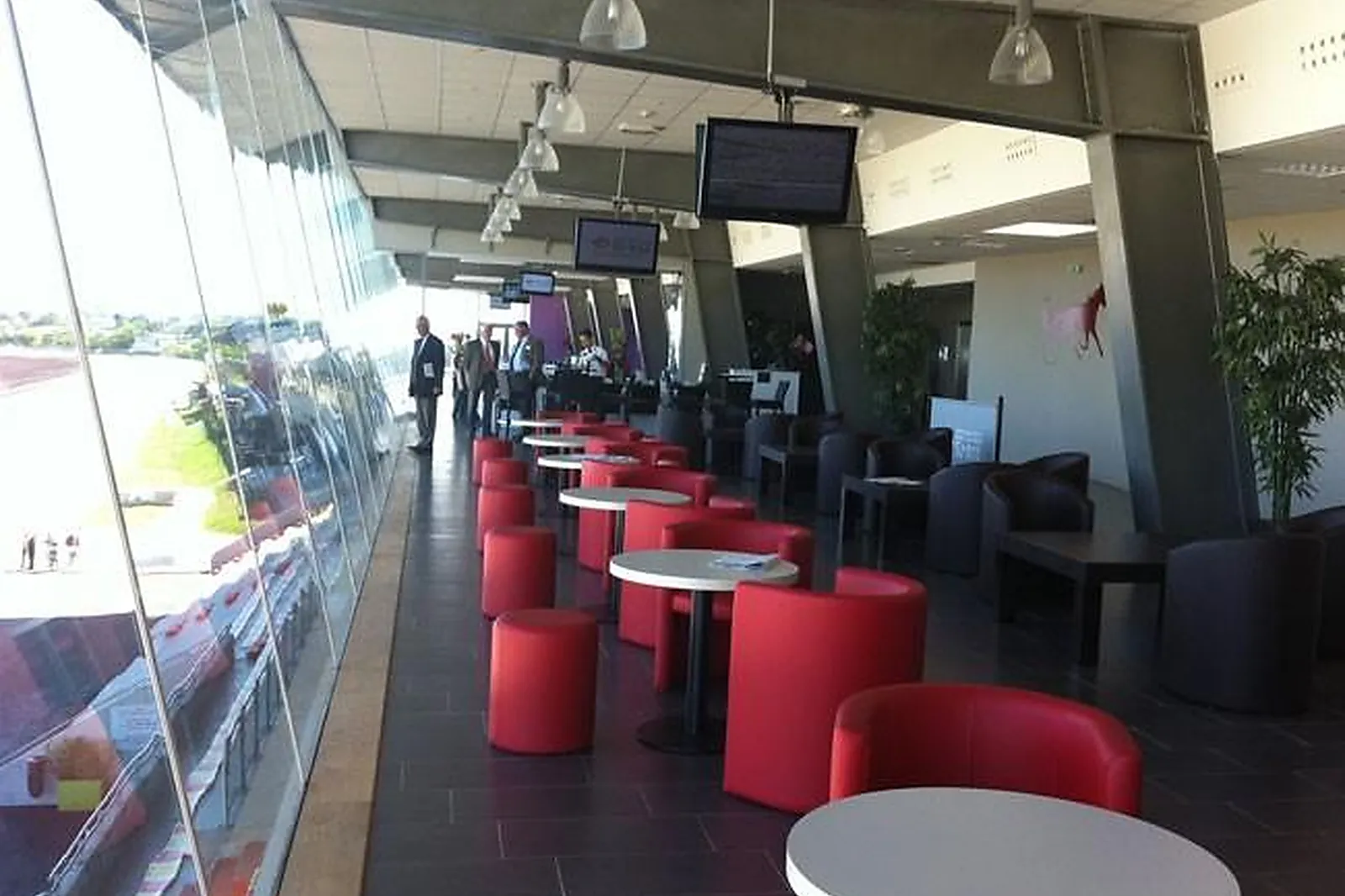 Lieux événementiels, HIPPODROME DE LA SOIE