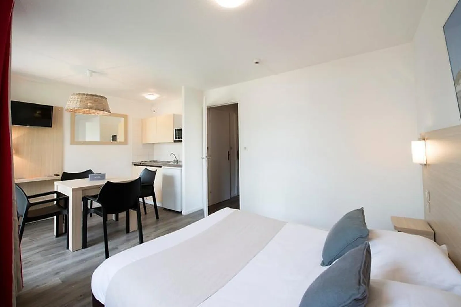 Lieux événementiels, HIPPOTEL