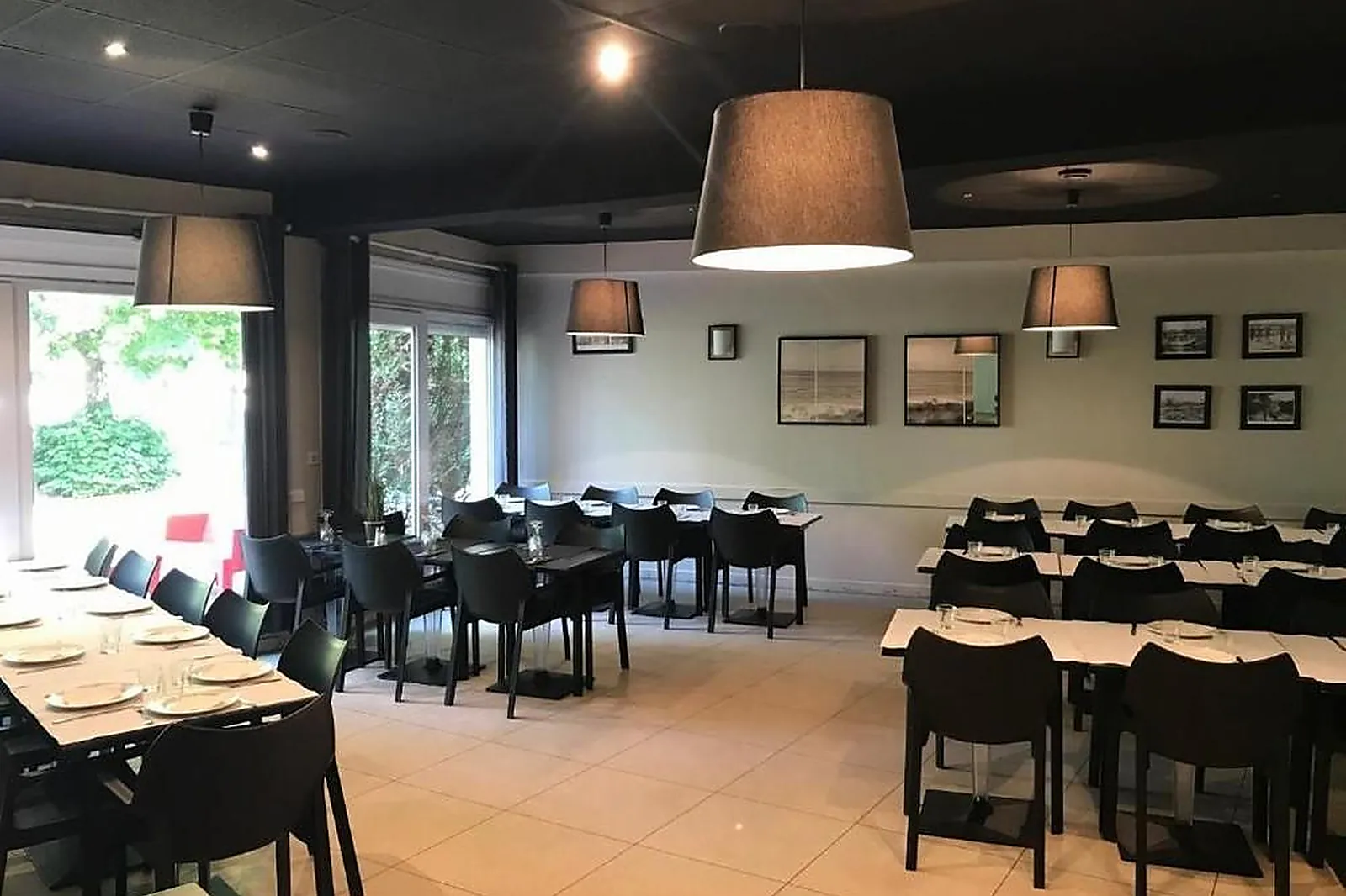 Lieux événementiels, HIPPOTEL