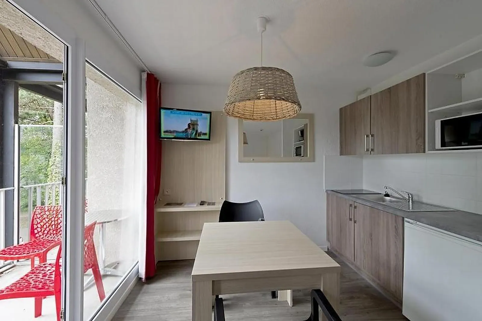 Lieux événementiels, HIPPOTEL