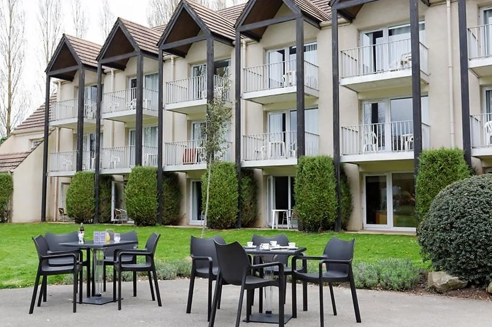 Lieux événementiels, HIPPOTEL