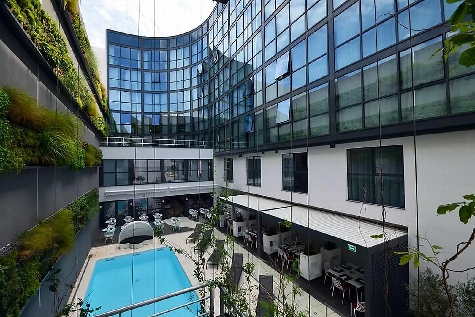 Lieux événementiels, HOLIDAY INN DIJON