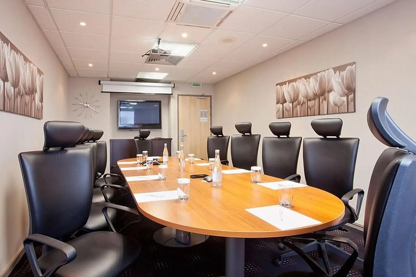 Lieux événementiels, HOLIDAY INN DIJON