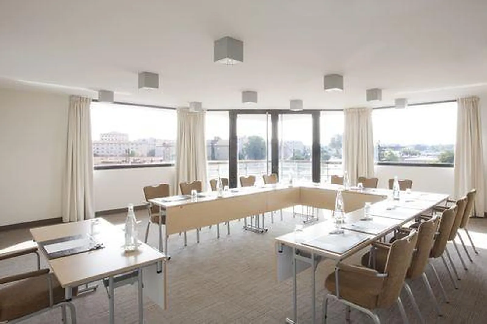 Lieux événementiels, HOLIDAY INN EXPRESS TOULOUSE AÉROPORT