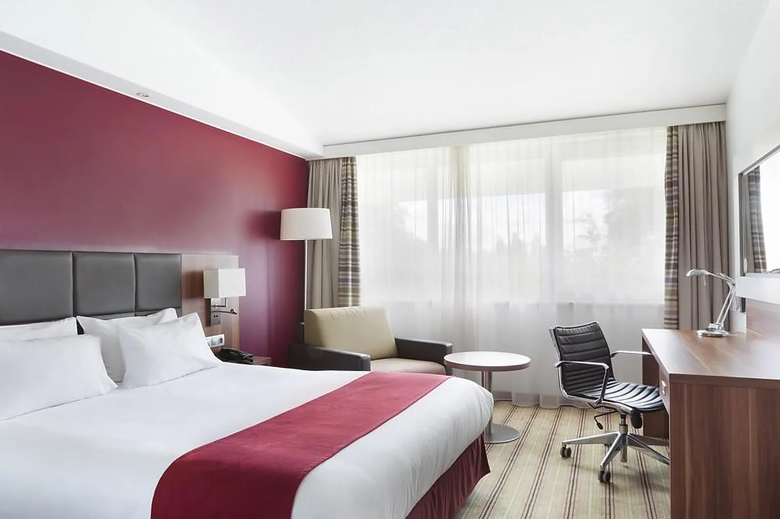 Lieux événementiels, HOLIDAY INN LILLE OUEST ENGLOS